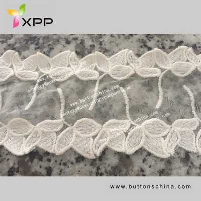 3D Fashion Embroidery Net Lace for Garment Withe off Color